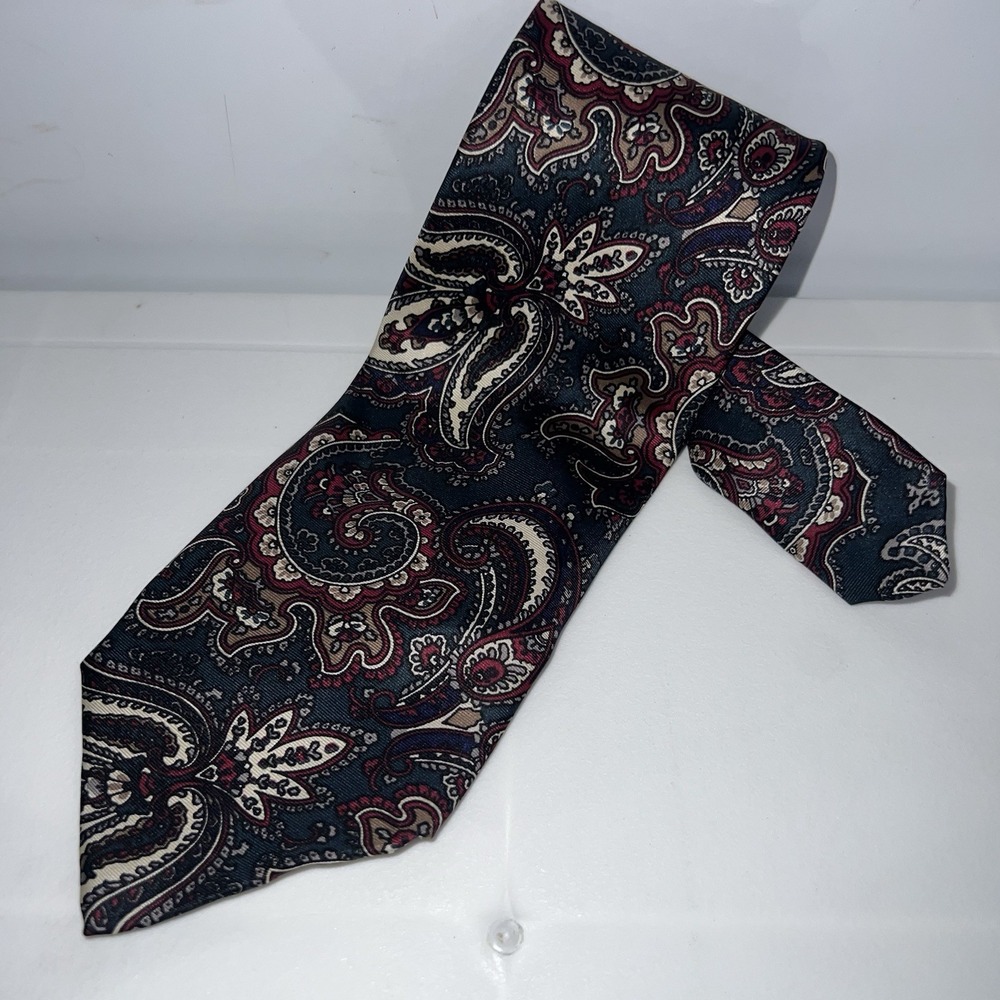Robert Talbot Tie Hand Sewn For Gilhes Paisley Finest Silk Made In The USA